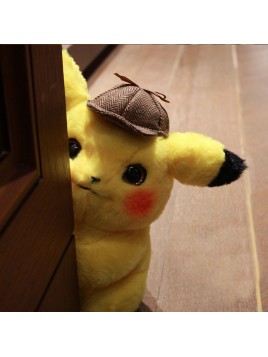 Peluche détective Pikachu